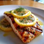 Leckerer gegrillter Lachs mit Zitrone – einfach und schnell